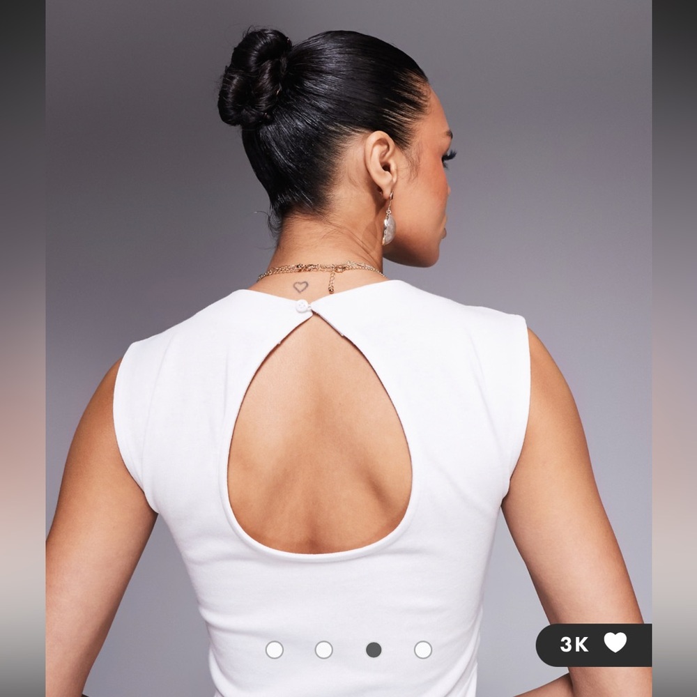 ASOS Elegant White Sleeveless Dress - Picture 3 of 6